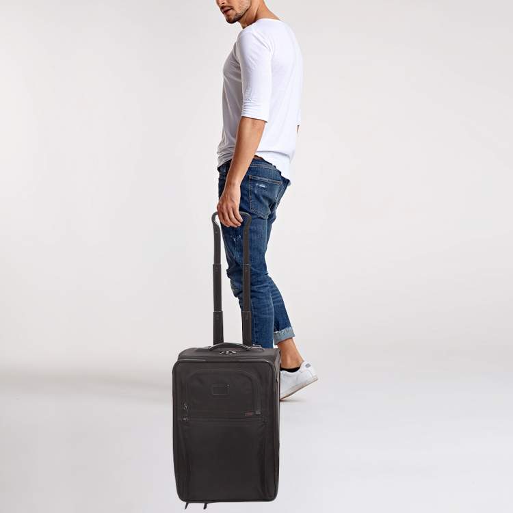 Pre Owned TUMI Black Nylon 2 Wheel Expandable Carry On Luggage