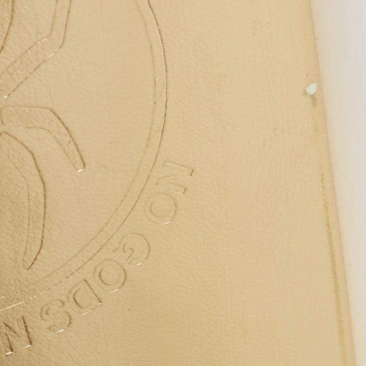 Pre Owned حقيبة كلتش آندركوفر جلد ذهبي بار ذهب