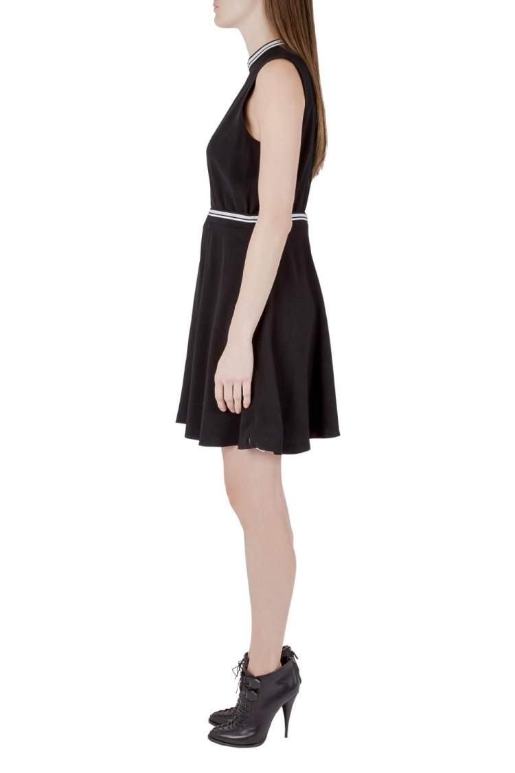 Pre Owned Victoria Victoria Beckham Black Crepe Ribbed Trim Sleeveless Mini Dress M