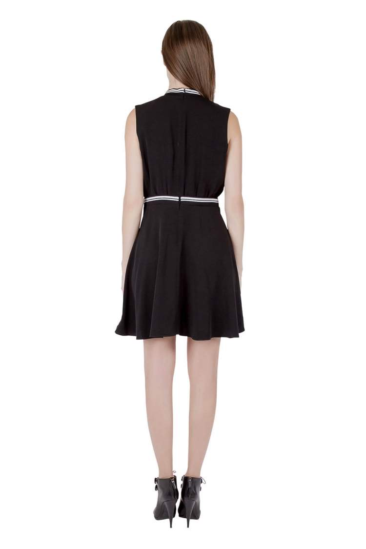 Pre Owned Victoria Victoria Beckham Black Crepe Ribbed Trim Sleeveless Mini Dress M