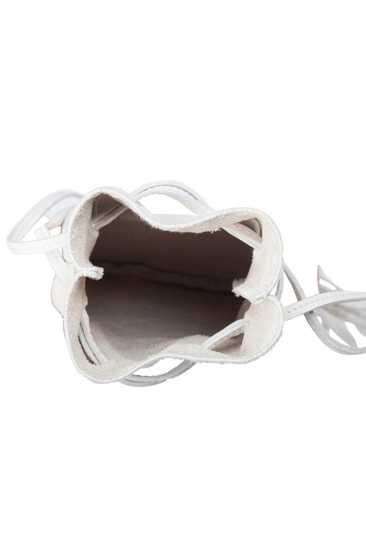 Pre Owned Charlotte Olympia Off White Leather Kitty Pochette