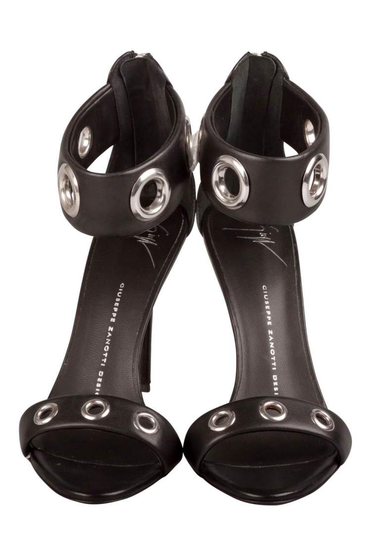 Pre Owned Giuseppe Zanotti Black Leather Eyelet Ankle Strap Sandals Size 38