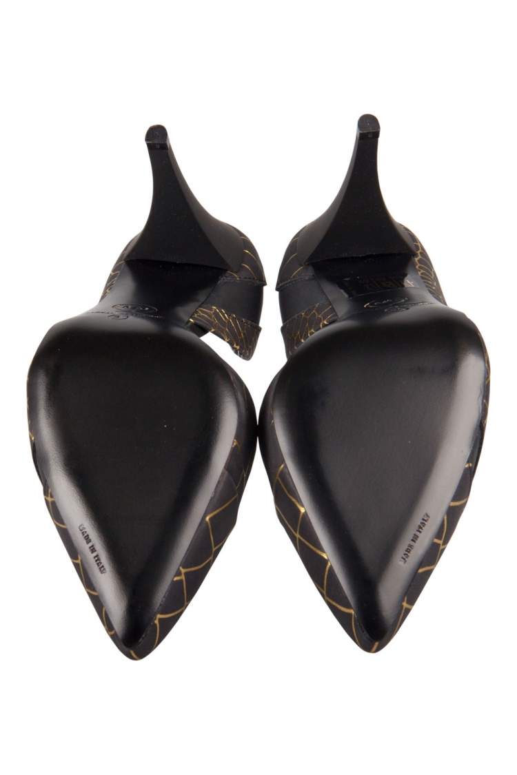 Pre Owned McQ by Alexander McQueen Black/Gold Croc-Effect Metallic Leather Pumps Size 36