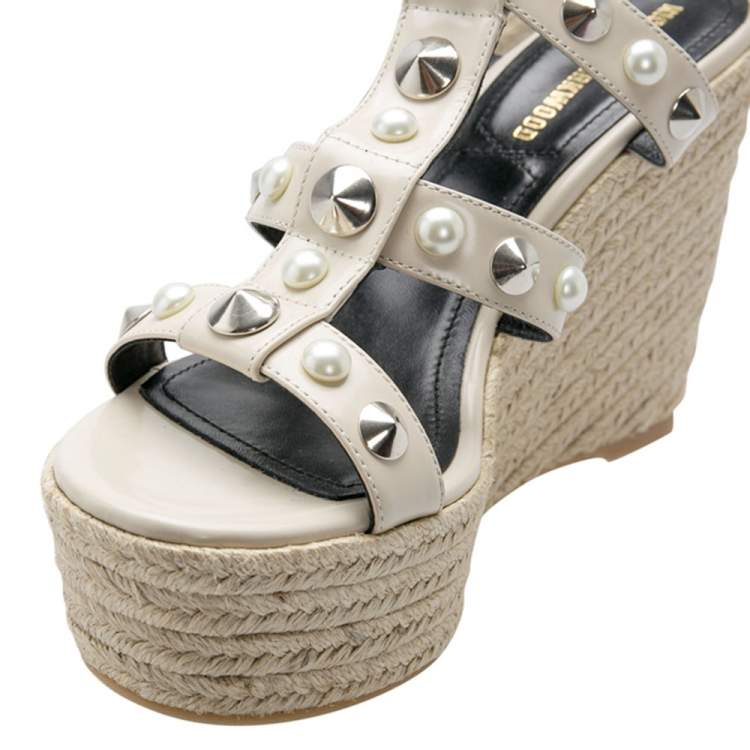 Pre Owned Nicholas Kirkwood Beige Patent Leather Stud And Pearl Embellished Strappy Espadrille Wedges Sandals Size 37