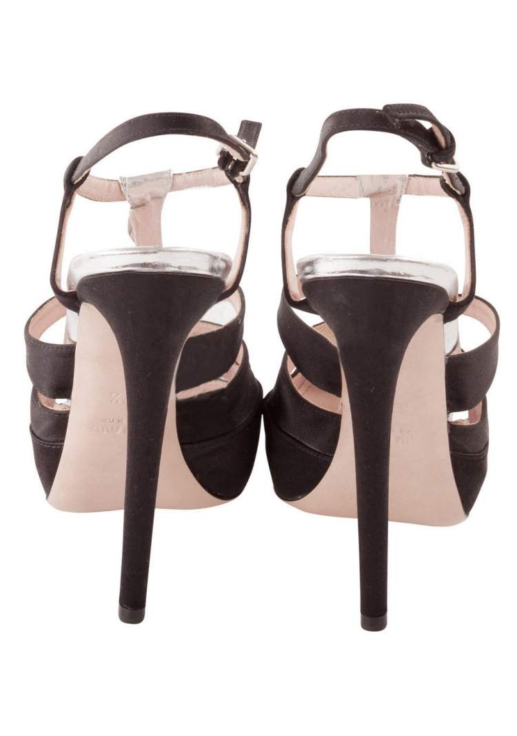 مملوكة مسبقًا Miu Miu Black Satin Bejeweled T-Strap Platform Sandals Size 37.5