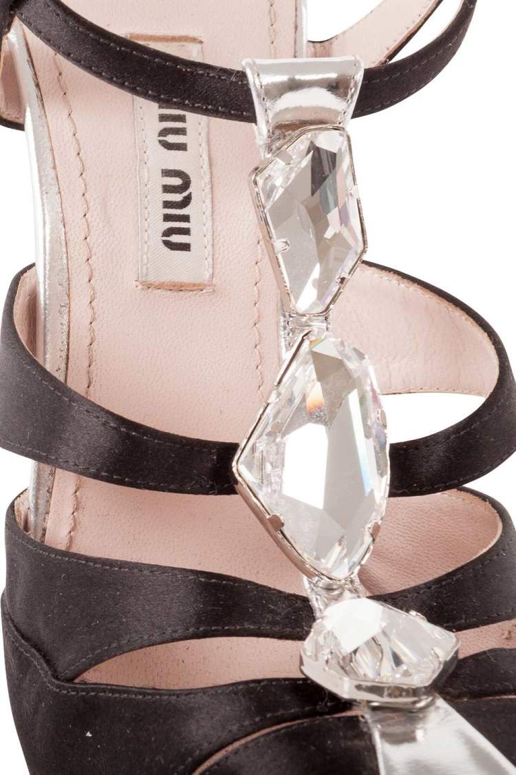 مملوكة مسبقًا Miu Miu Black Satin Bejeweled T-Strap Platform Sandals Size 37.5