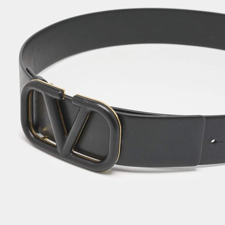 Pre Owned Valentino Black Leather VLogo Reversible Buckle Belt 75CM