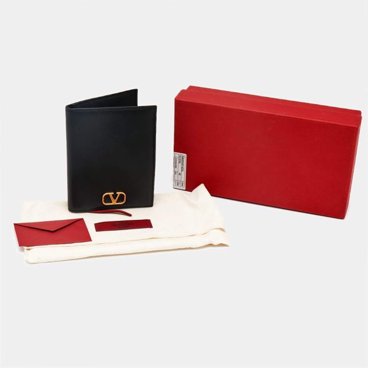 Pre Owned Valentino Black Leather VLogo Passport Holder