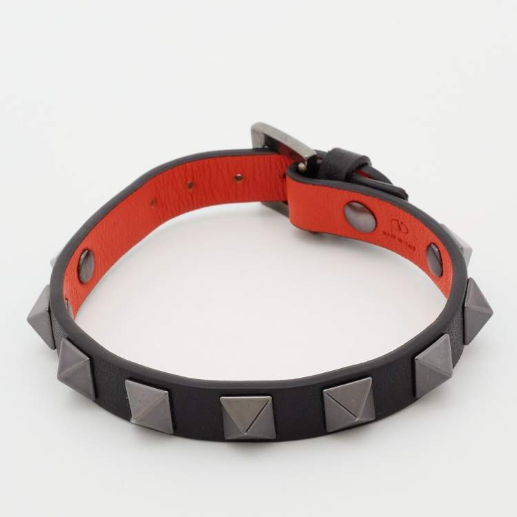 Pre Owned Valentino Rockstud Bicolor Leather Gunmetal Tone Bracelet
