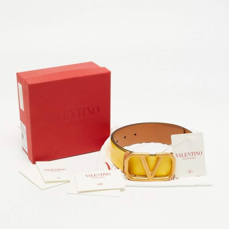 Pre Owned Valentino Yellow Leather VLogo Signature Reversible Belt 65CM