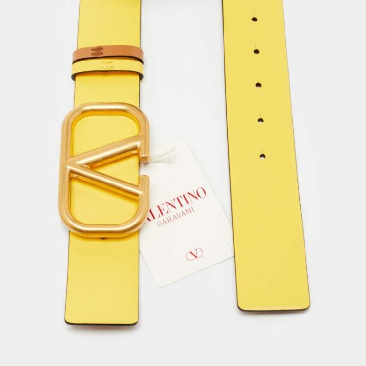 Pre Owned Valentino Yellow Leather VLogo Signature Reversible Belt 65CM
