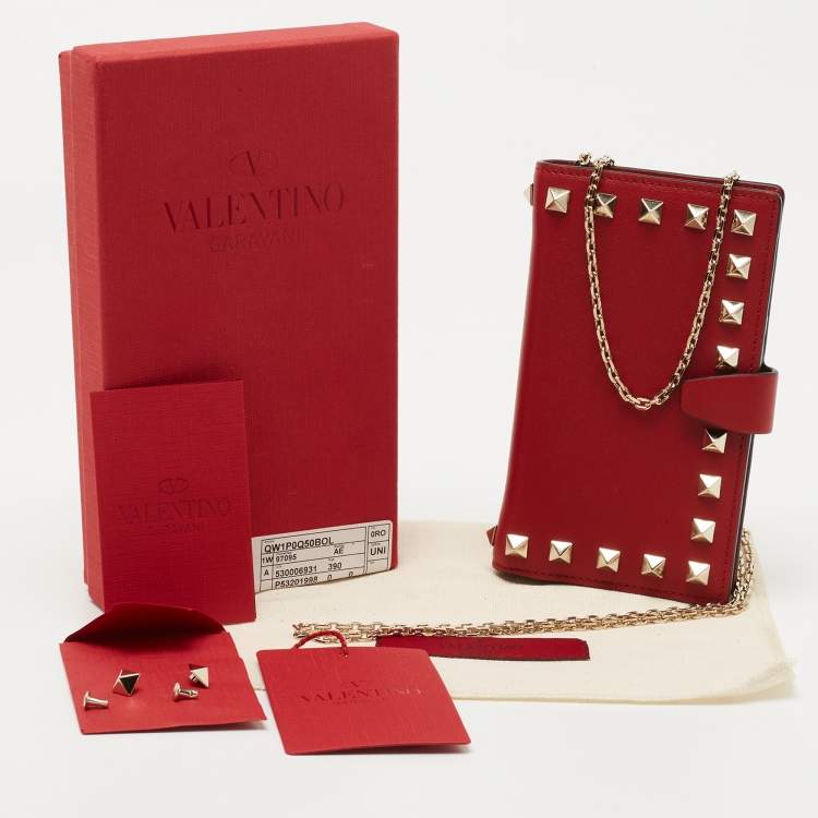 Pre Owned Valentino Red Leather Rockstud Chain Phone Case