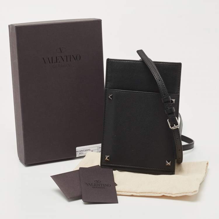 Pre Owned Valentino Black Leather Rockstud Phone Crossbody Bag
