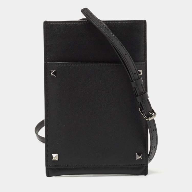 Pre Owned Valentino Black Leather Rockstud Phone Crossbody Bag