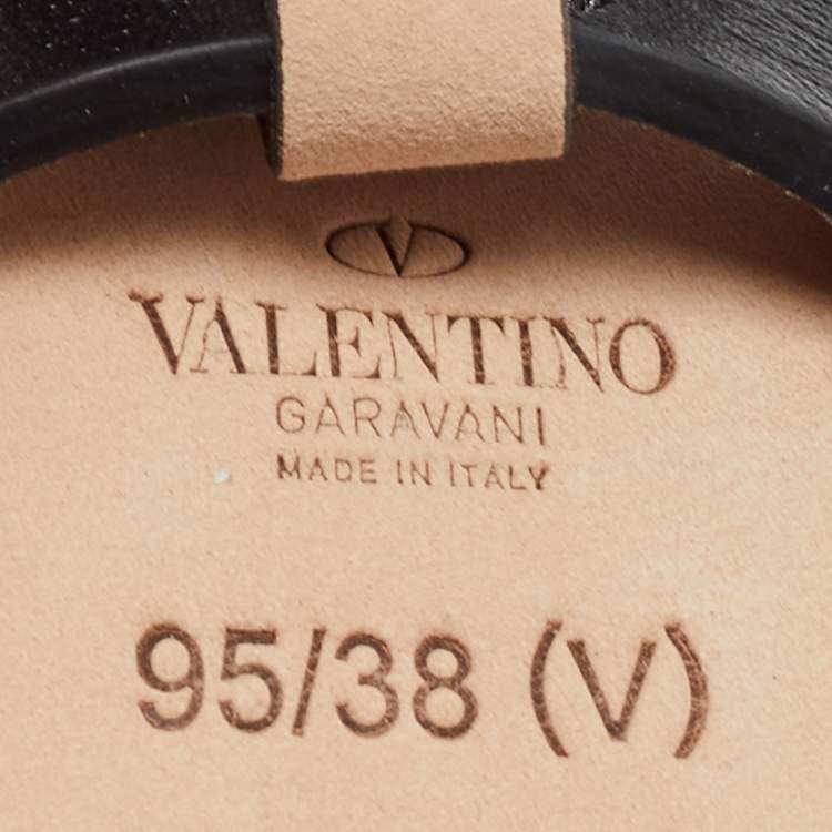 Pre Owned Valentino Black Leather Rockstud Buckle Belt 95CM