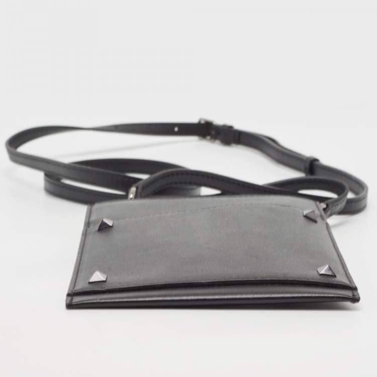 Pre Owned Valentino Black Leather Rockstud Phone Crossbody Bag
