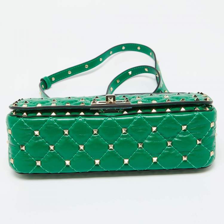 Pre Owned Valentino Green Quilted Leather Rockstud Spike Top Handle Bag