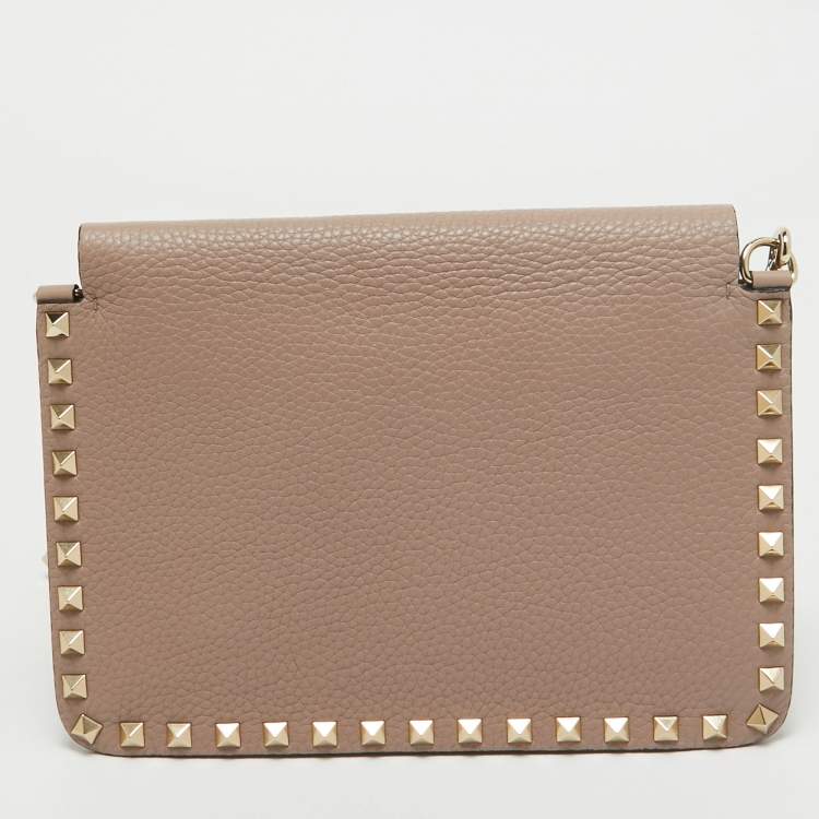 Pre Owned Valentino Beige Leather Rockstud Flap Crossbody Bag