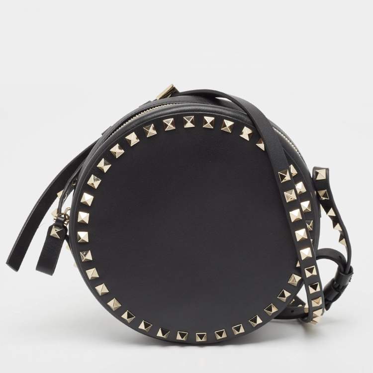 Pre Owned Valentino Black Leather Rockstud Round Crossbody Bag
