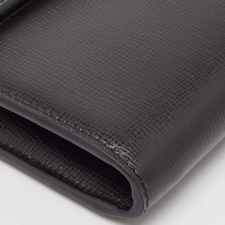 مملوكة مسبقًا Valentino Black Leather Rockstud Alcove Wallet On Chain