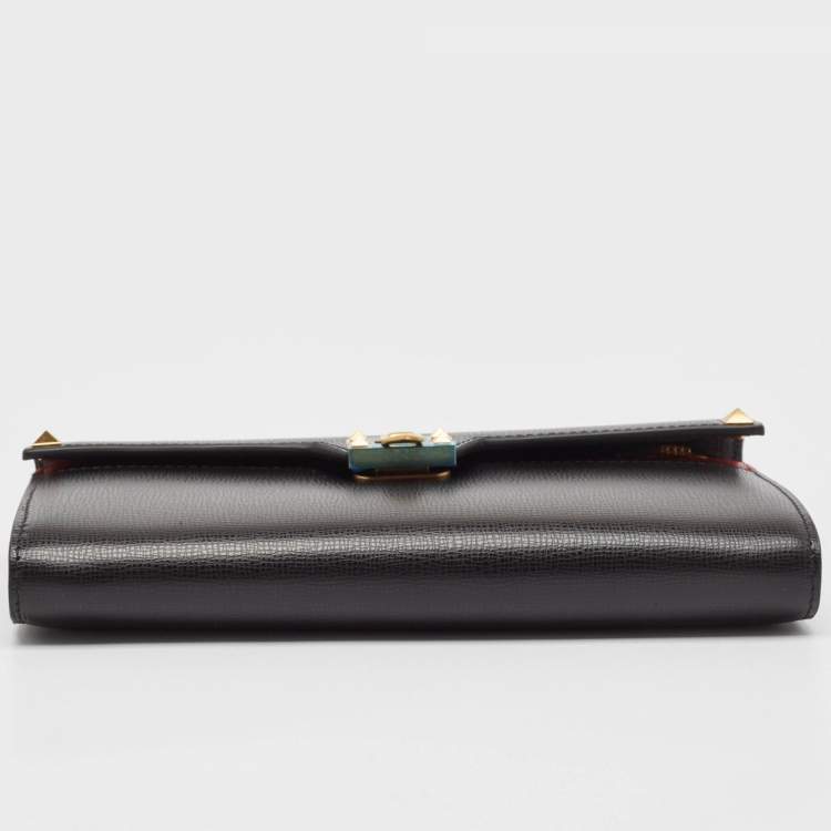 مملوكة مسبقًا Valentino Black Leather Rockstud Alcove Wallet On Chain