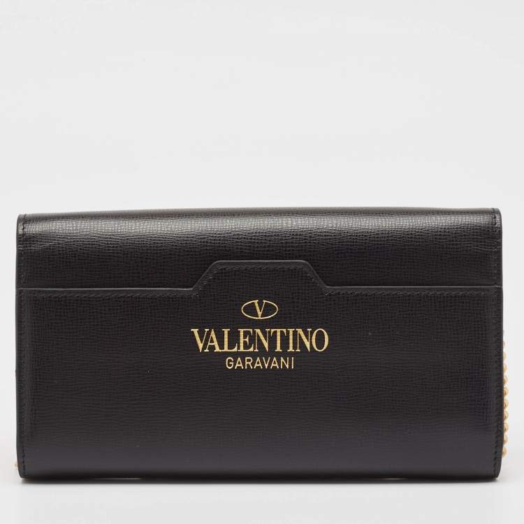 مملوكة مسبقًا Valentino Black Leather Rockstud Alcove Wallet On Chain