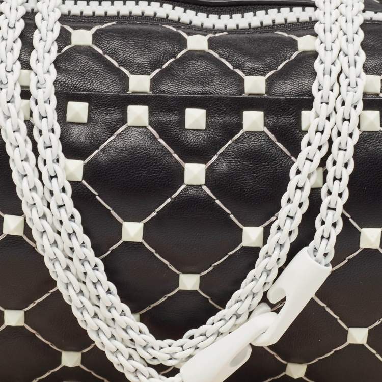 Pre Owned Valentino Black Quilted Leather Rockstud Spike Camera Crossbody Bag