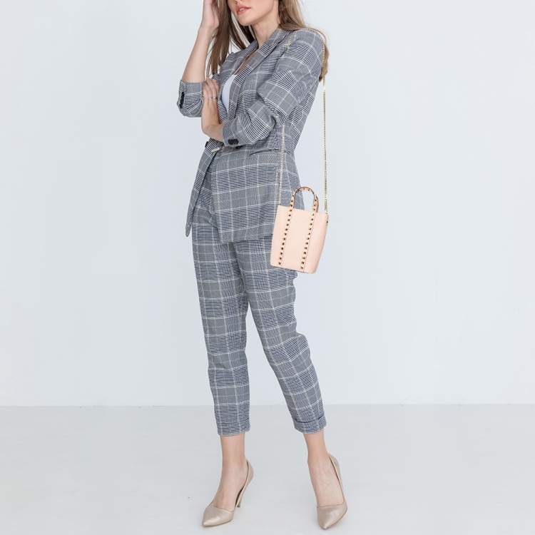 Pre Owned Valentino Light Pink Leather Rockstud Tote