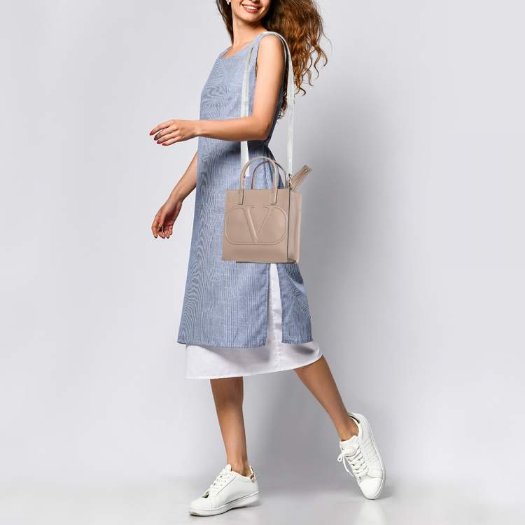 Pre Owned Valentino Dusty Pink Leather Small VLogo Walk Tote