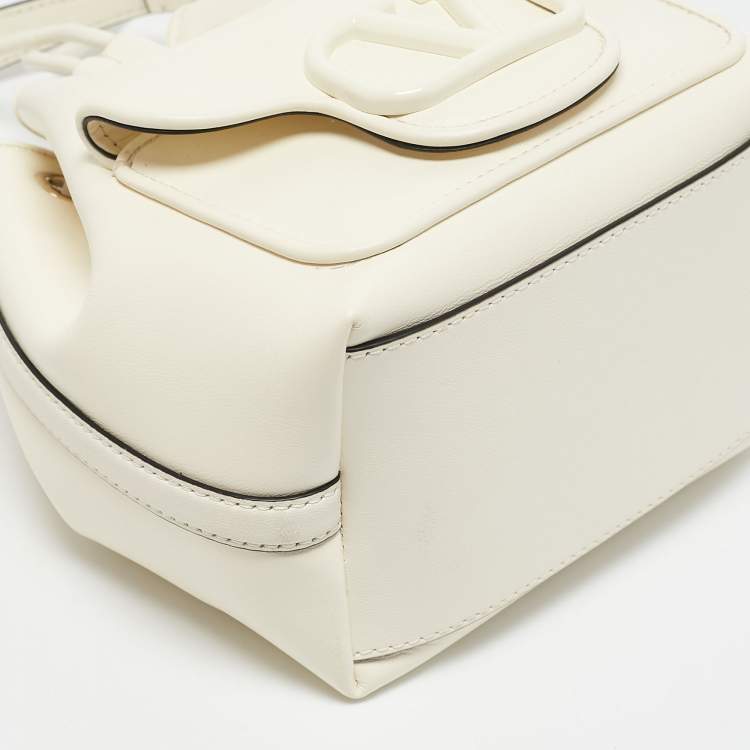 Pre Owned Valentino Cream Leathert Loco Bucket Bag