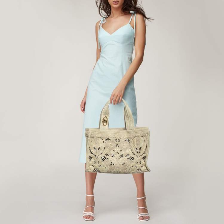 Pre Owned Valentino Beige Canvas and Raffia Medium Resort Flower Tote