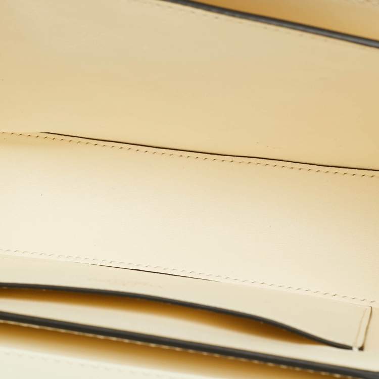 Pre Owned Valentino Rockstud Off White Leather Shoulder Bag