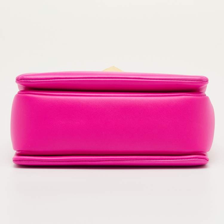 Pre Owned Valentino One Stud Fuchsia Pink Leather Chain Shoulder Bag