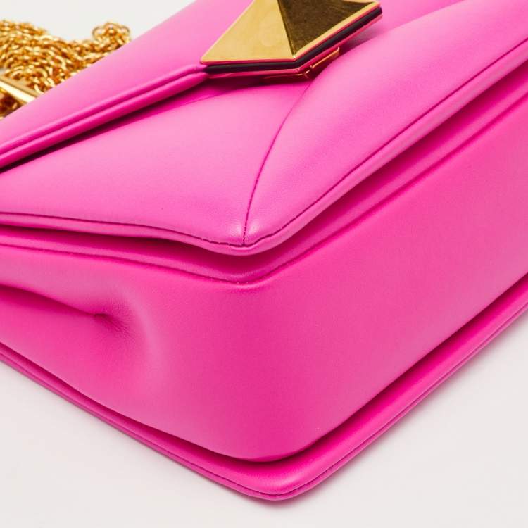 Pre Owned Valentino One Stud Fuchsia Pink Leather Chain Shoulder Bag