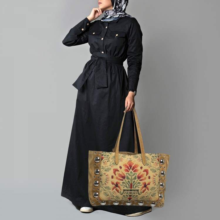 Pre Owned Valentino Embroidered Nellcôte Olive Green Fabric and Suede Tote