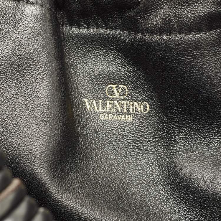 مملوكة مسبقًا Valentino Allknots VLogo Black Woven Leather Tote