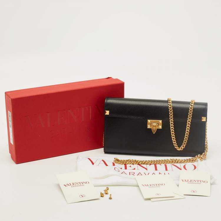 Pre Owned Valentino Rockstud Alcove Black Leather Wallet On Chain