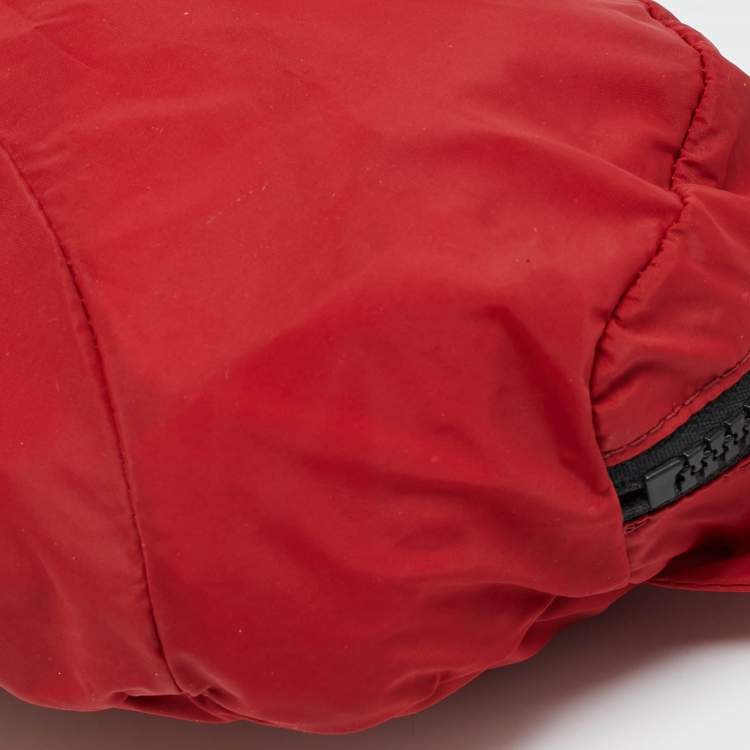Pre Owned Valentino Red Nylon Belt Bag