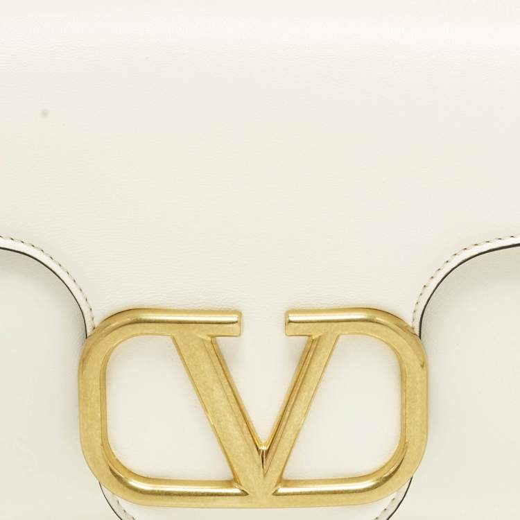 Pre Owned Valentino Stud Sign Ivory Leather Flap Shoulder Bag