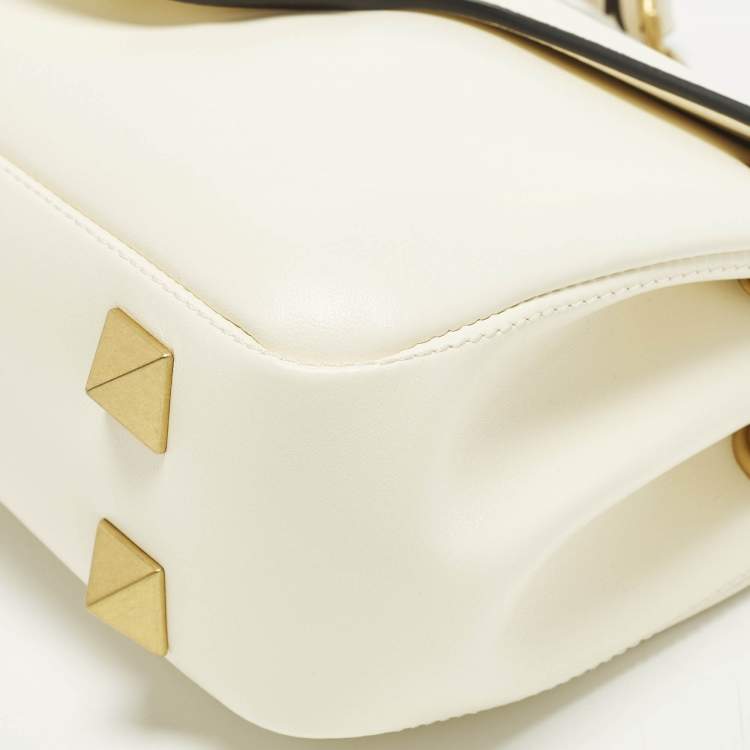Pre Owned Valentino Stud Sign Ivory Leather Flap Shoulder Bag