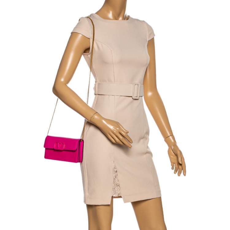 Pre Owned Valentino Magenta Leather Vsling Wallet on Chain