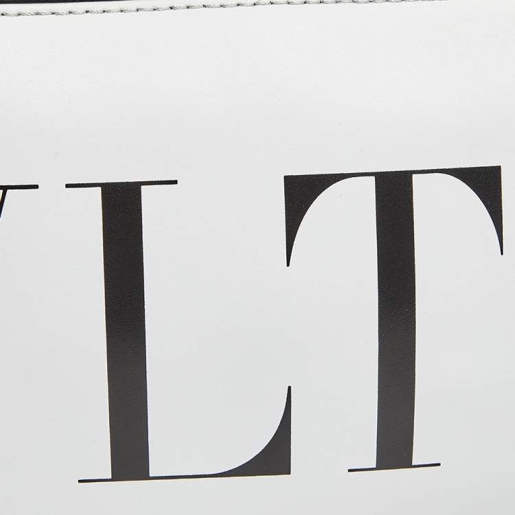 Pre Owned Valentino White Leather VLTN Belt Bag