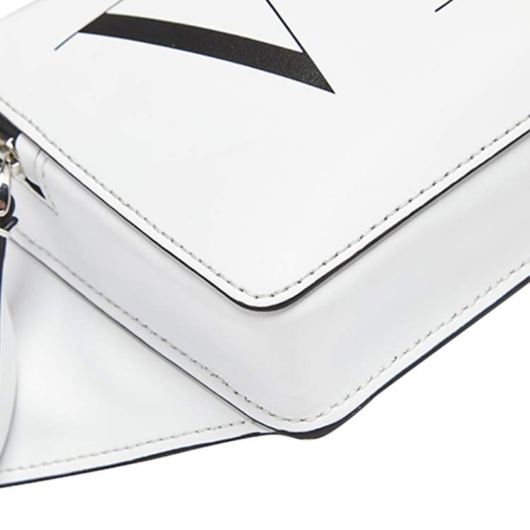 Pre Owned Valentino White Leather VLTN Belt Bag