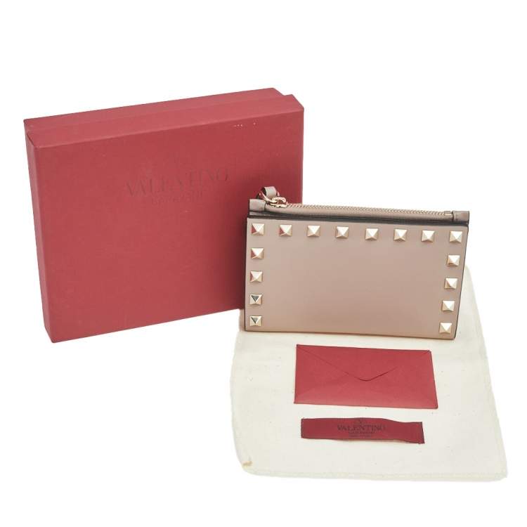 Pre Owned Valentino Beige Leather Rockstud Bifold Card Holder