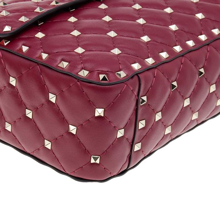 Pre Owned Valentino Red Quilted Leather Medium Rockstud Spike Top Handle Bag