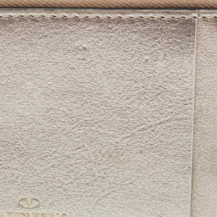 Pre Owned Valentino Metallic Gold Leather Rockstud Zip Card Holder 