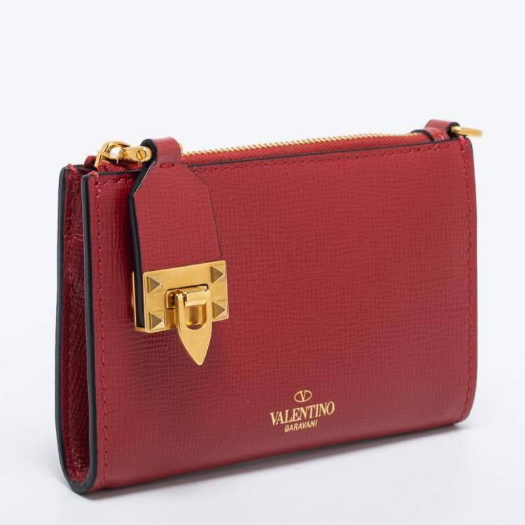 Pre Owned Valentino Red Saffiano Leather Rockstud Twist Lock Zip Wallet 
