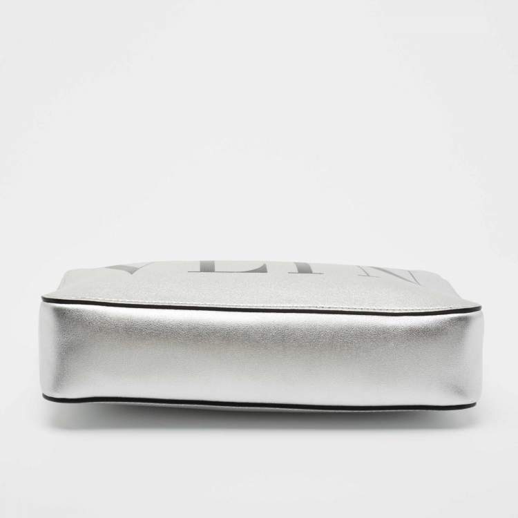 Pre Owned Valentino Silver Leather VLTN Clutch
