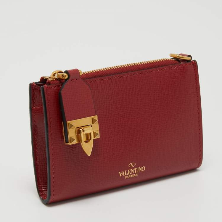 Pre Owned Valentino Red Saffiano Leather Rockstud Twist Lock Zip Wallet 