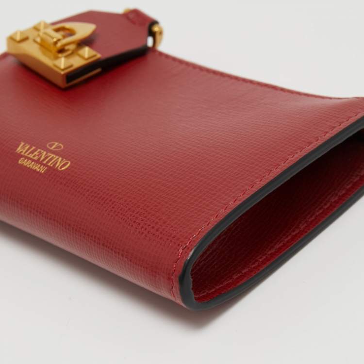 Pre Owned Valentino Red Saffiano Leather Rockstud Twist Lock Zip Wallet 